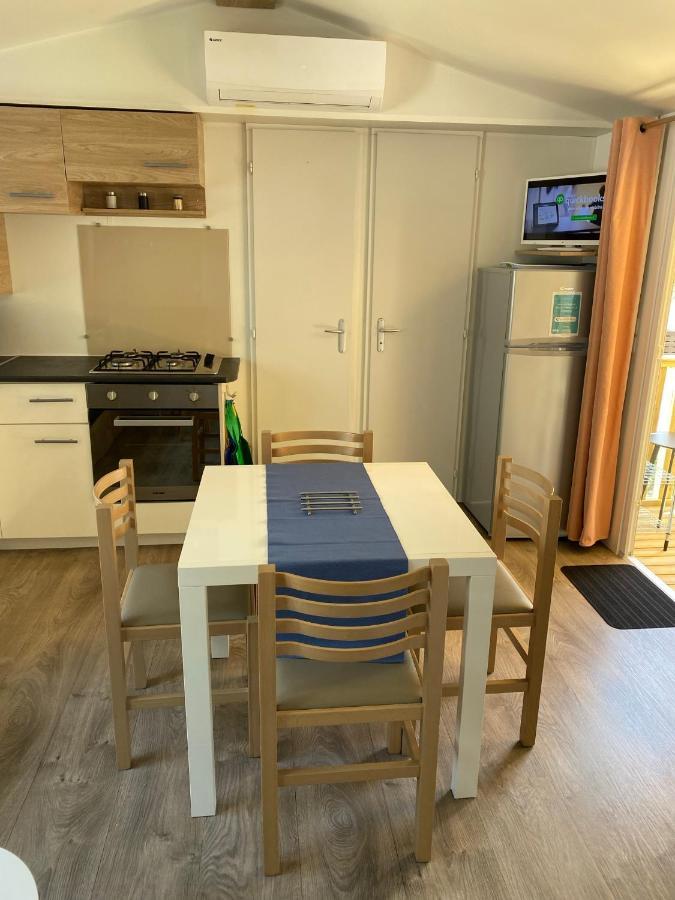 Mobil Home 3 Chambres Climatise Tout Equipe วัลราส์-ปลาจ ภายนอก รูปภาพ